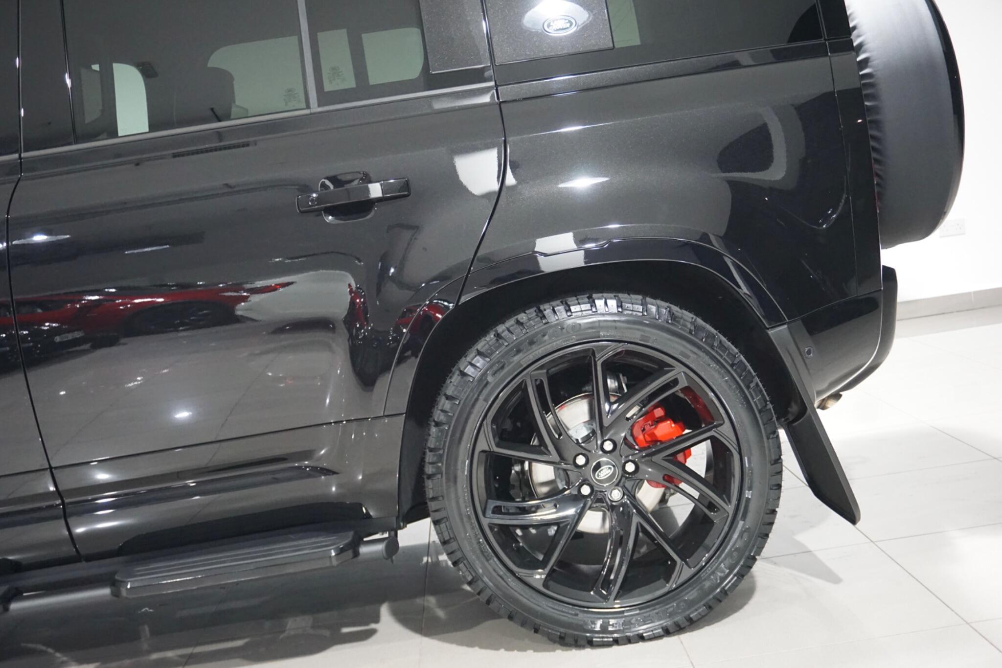 Land Rover Defender 110 3.0 D250 MHEV XS Edition SUV 5dr Diesel Auto 4WD Euro 6 (s/s) (250 ps)